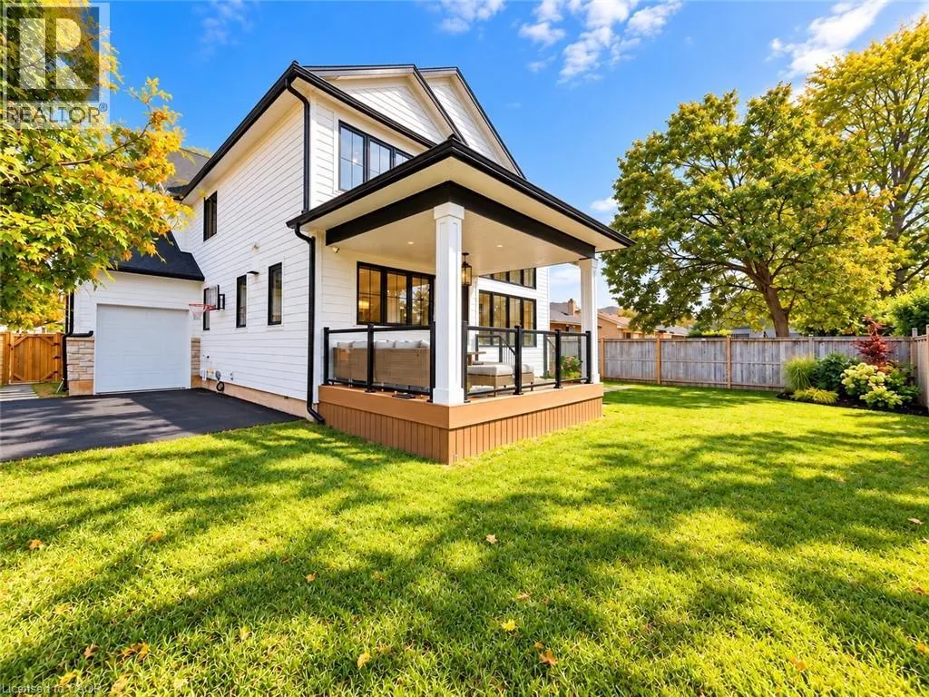 260 KENT Crescent
