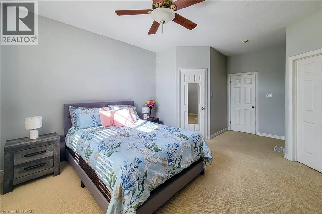 24 CARMICHAEL Crescent