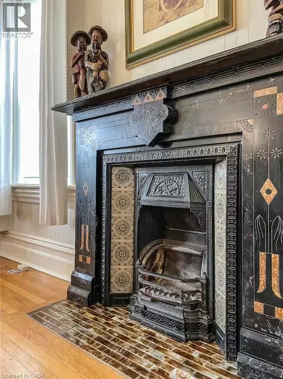 66 PARK HILL Road E