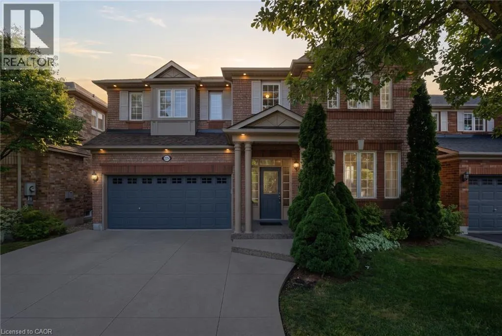 2241 GLAZEBROOK Circle
