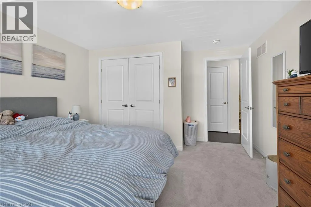 8 CALLON Drive