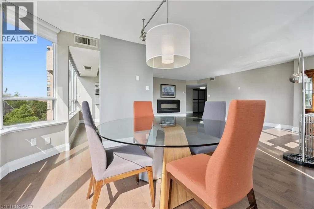 6 WILLOW Street Unit# 602 #602