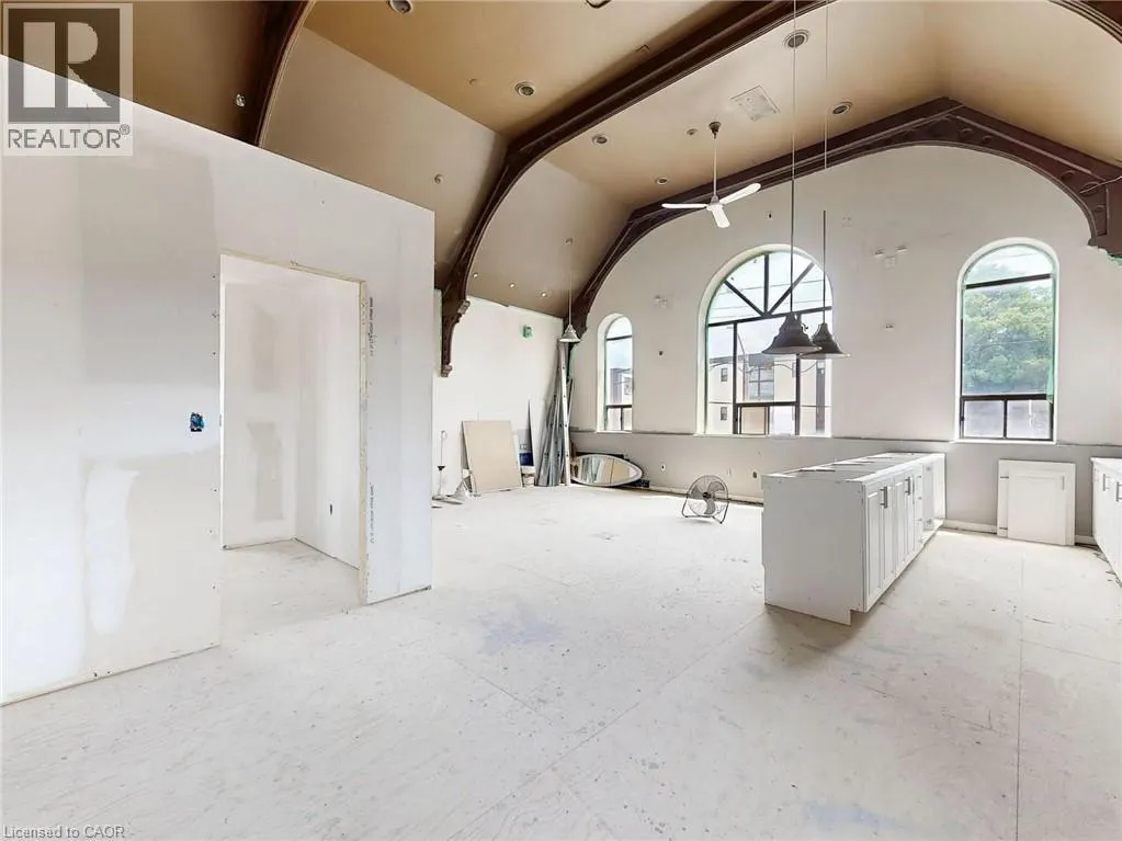 612 UPPER JAMES Street Unit# Upper LVL #Upper LVL