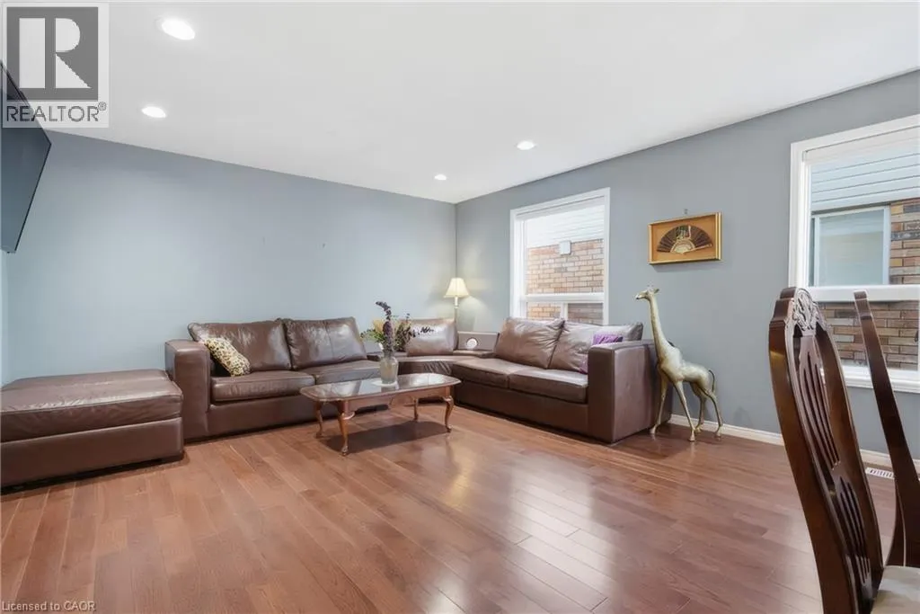 195 GREEN VISTA Drive