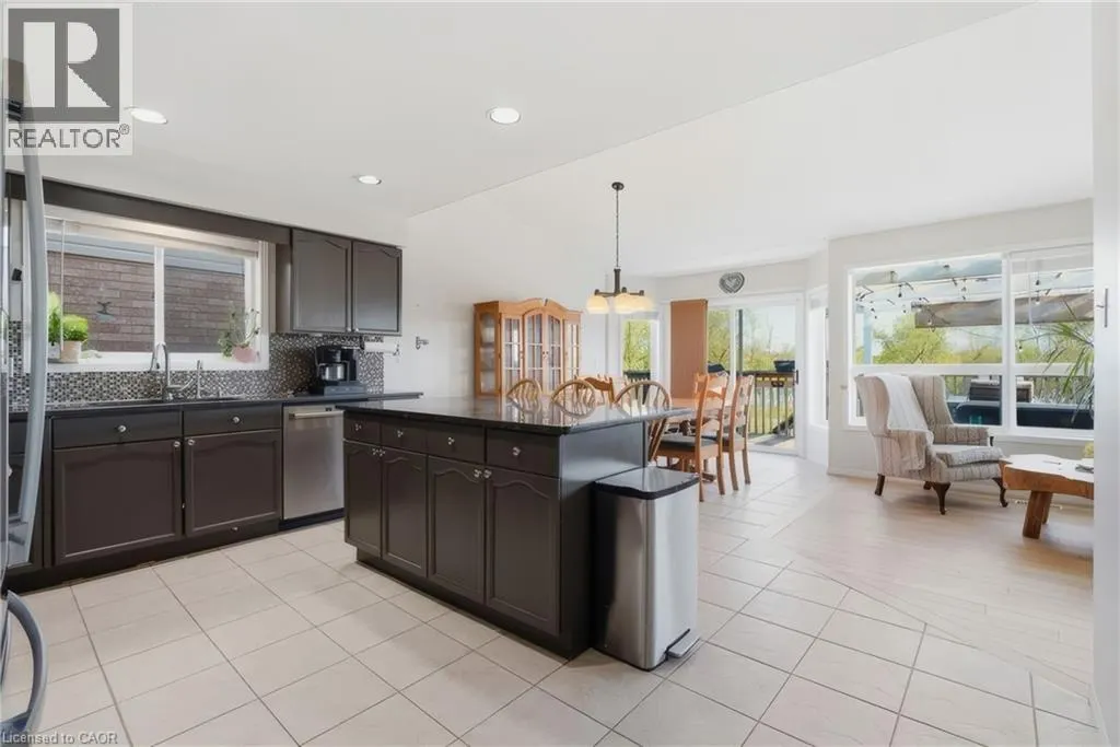 195 GREEN VISTA Drive