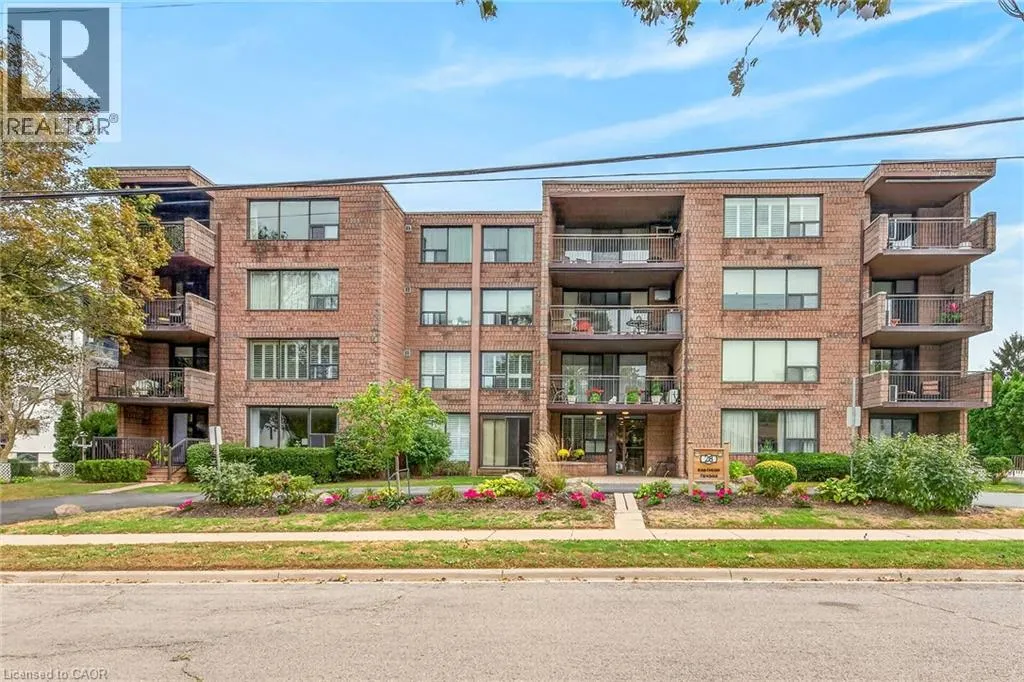 28 ROBINSON Street N Unit# 101 #101
