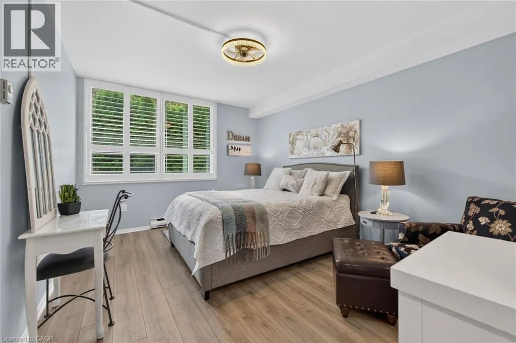 28 ROBINSON Street N Unit# 101 #101