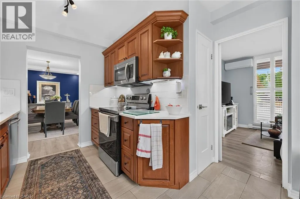 28 ROBINSON Street N Unit# 101 #101