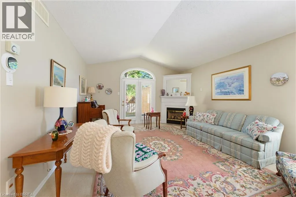 73 MORTON Avenue W Unit# 9 #9