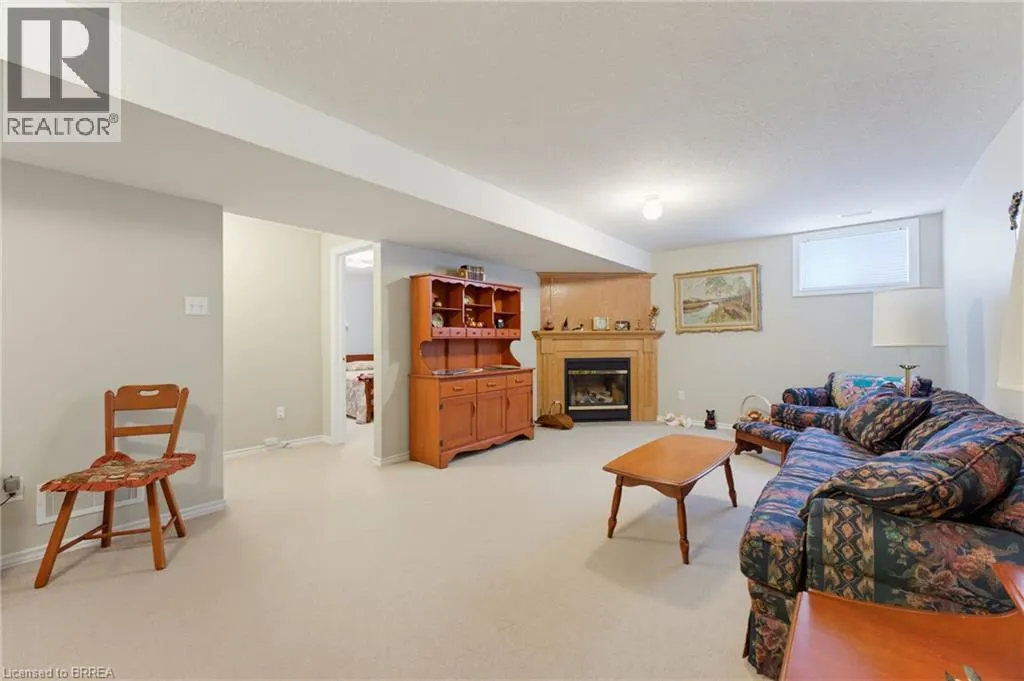 73 MORTON Avenue W Unit# 9 #9
