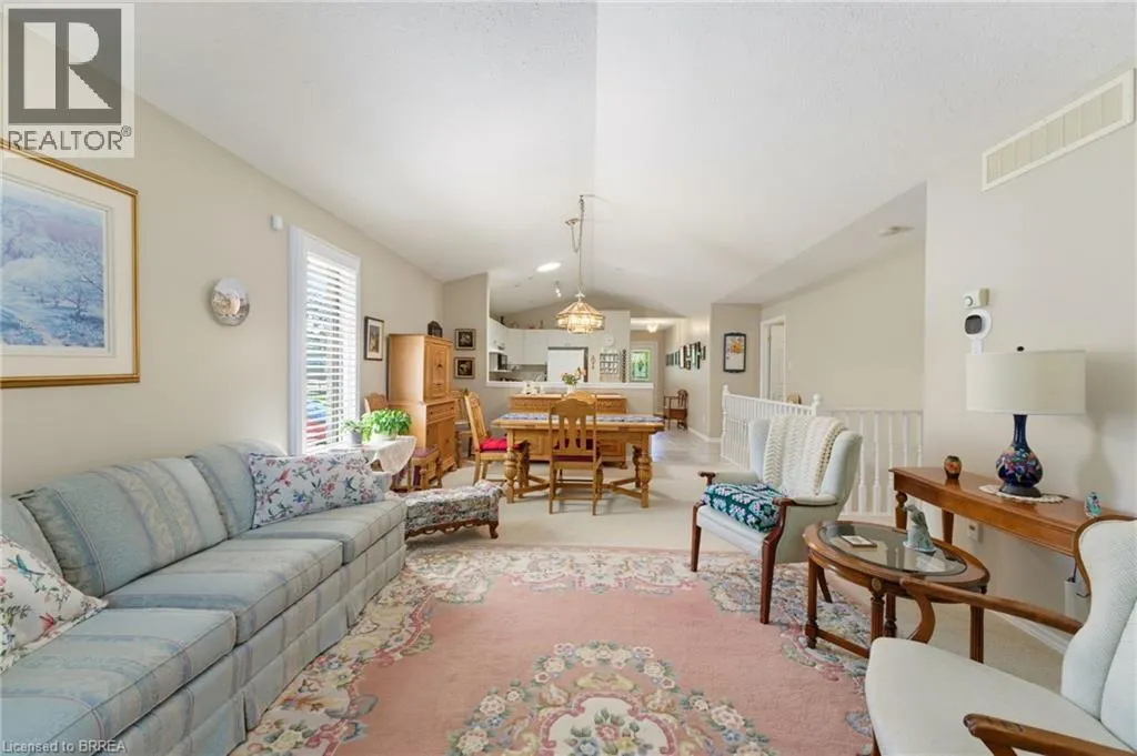 73 MORTON Avenue W Unit# 9 #9