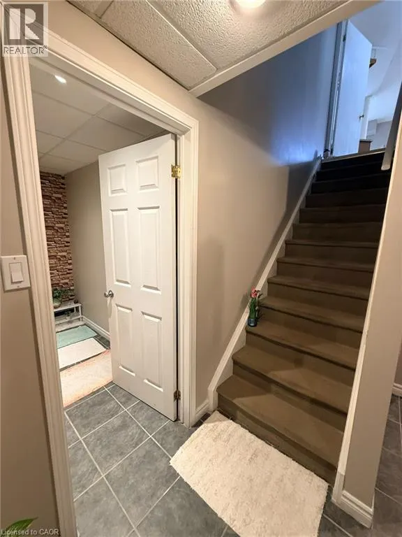 424 NEWPORT Drive