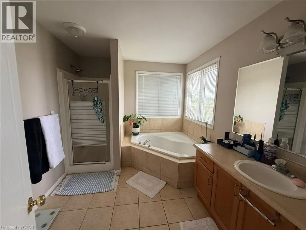 424 NEWPORT Drive