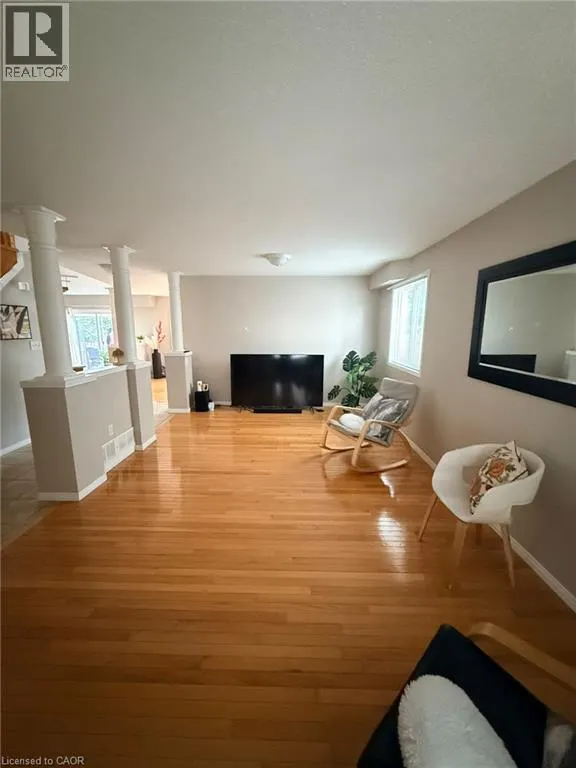 424 NEWPORT Drive