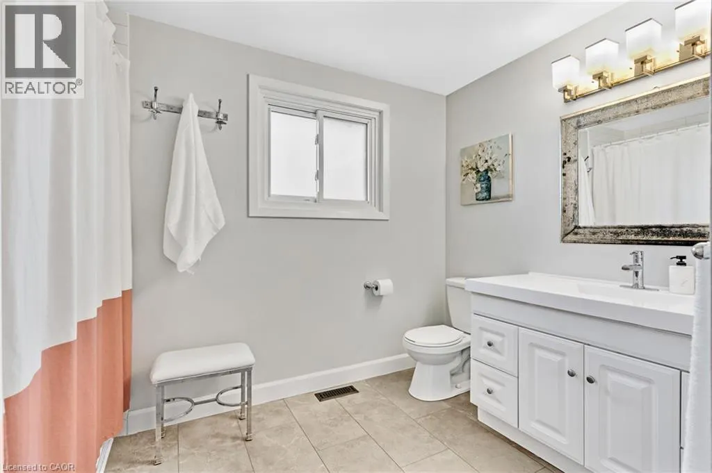 18 BISMARK Drive