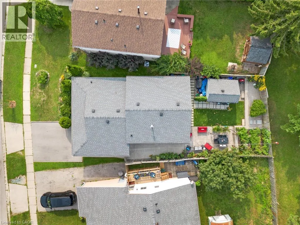 18 BISMARK Drive