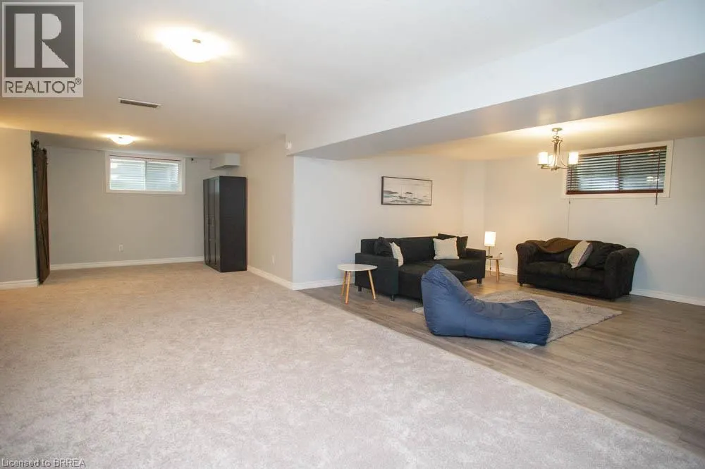 217 WOODWAY Trail