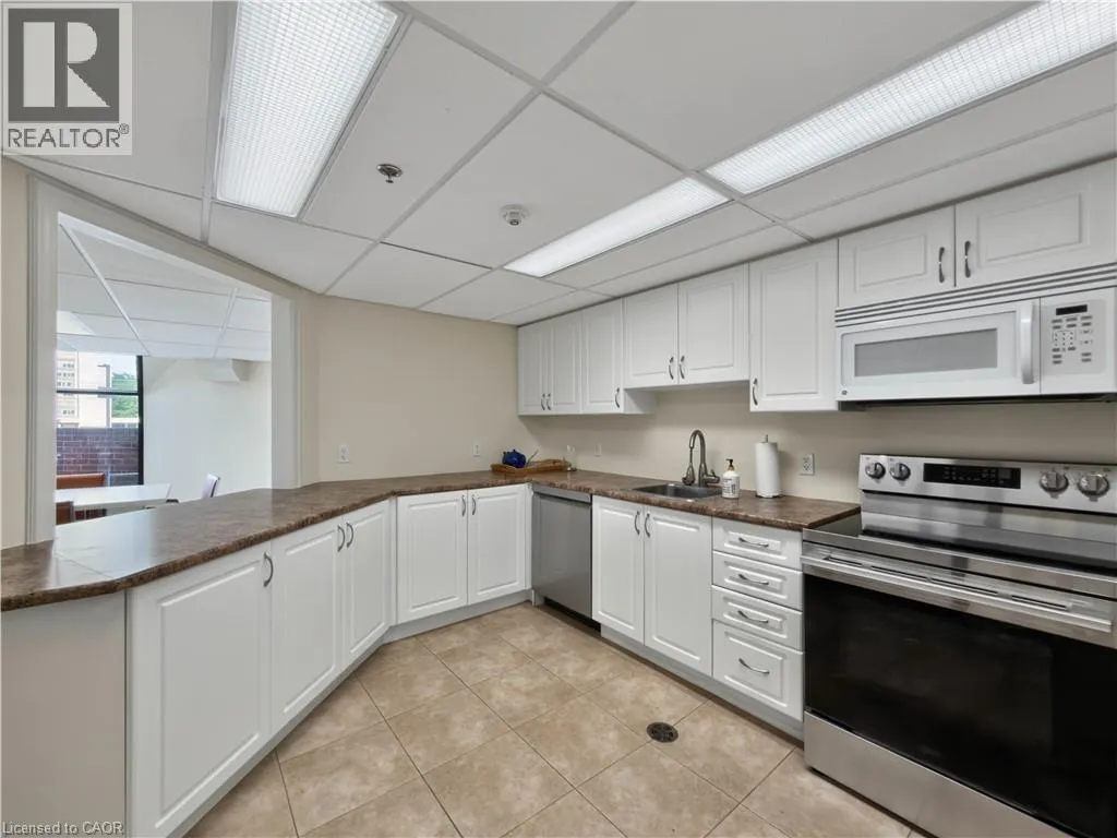 1230 MARLBOROUGH Court Unit# 202 #202