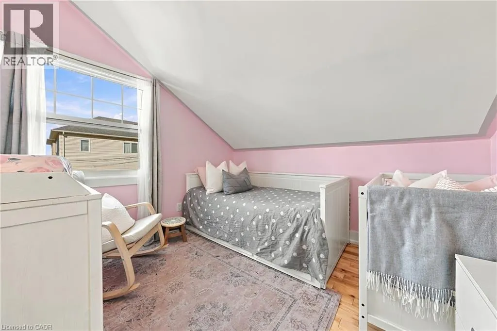1231 DUNSMURE Road