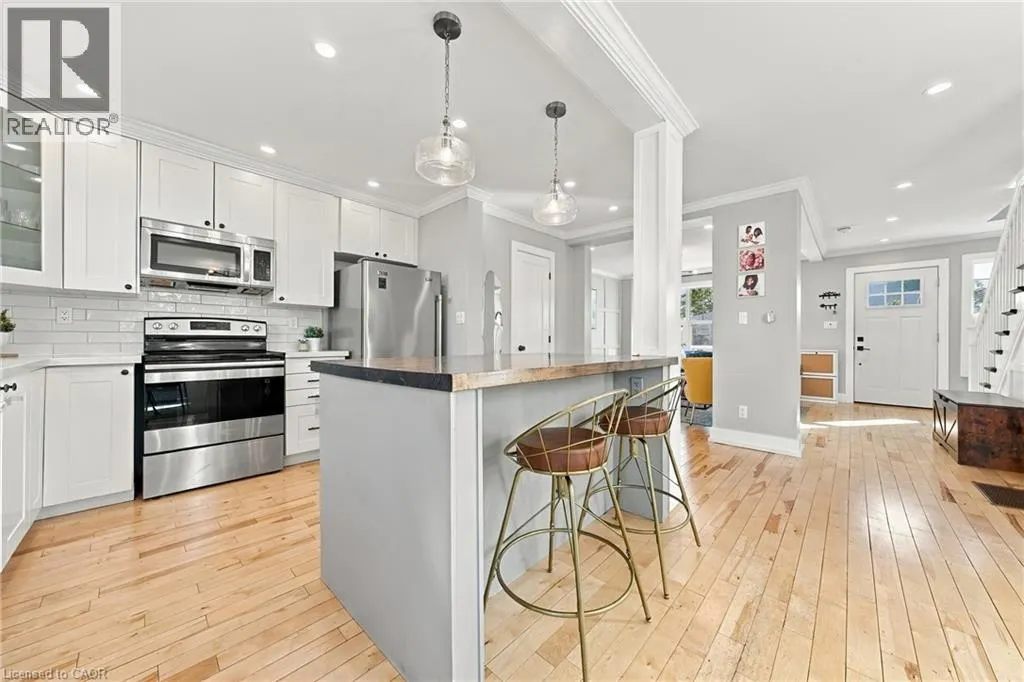 1231 DUNSMURE Road