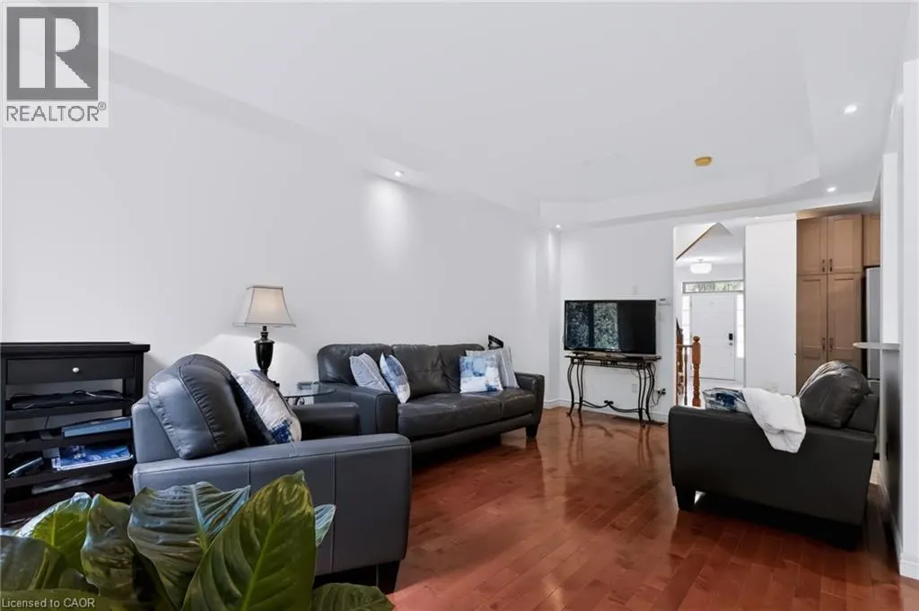 5151 UPPER MIDDLE Road Unit# 11 #11