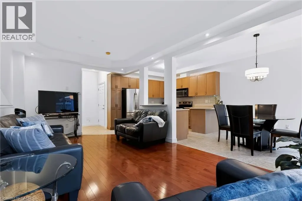 5151 UPPER MIDDLE Road Unit# 11 #11