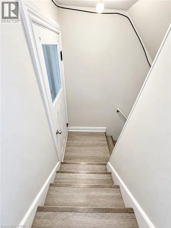 84 WEBER Street S
