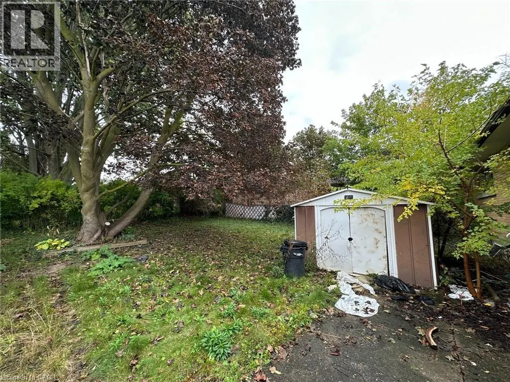 84 WEBER Street S