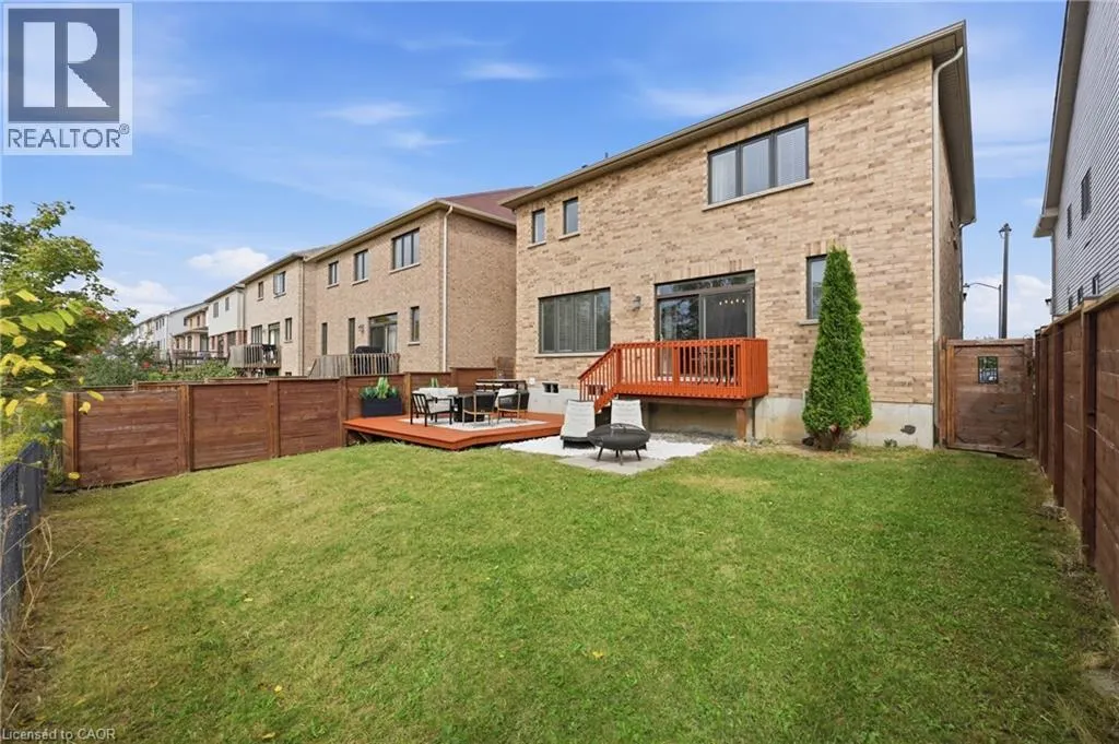 47 LARRY Crescent