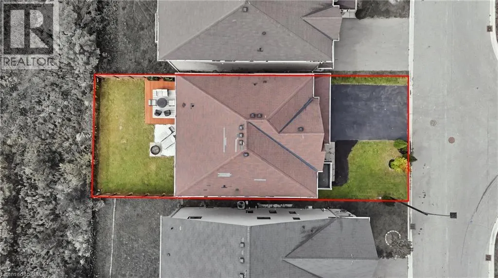 47 LARRY Crescent
