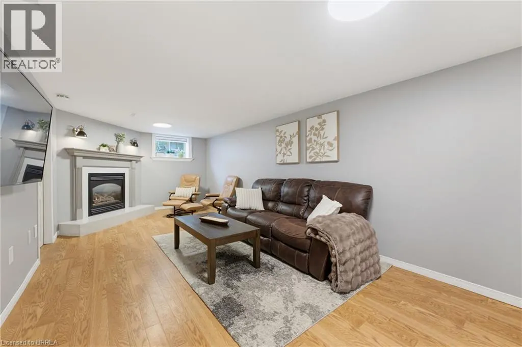35 SCOTT Road