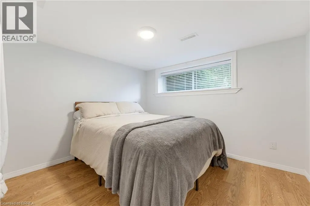 35 SCOTT Road