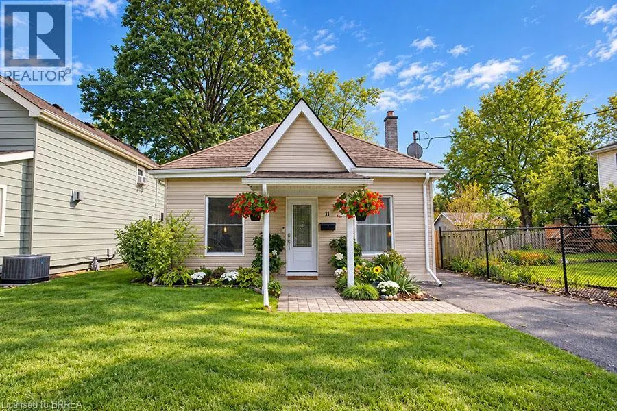 11 STIRTON Avenue