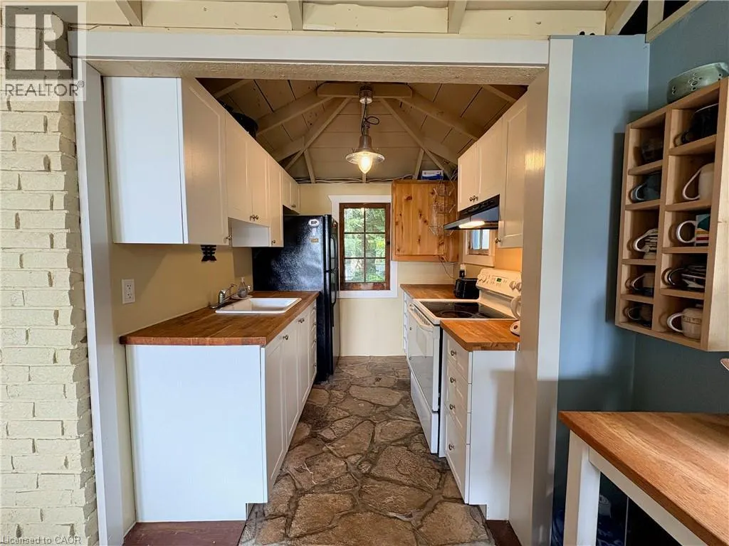 38 WHIPPOORWILL Road