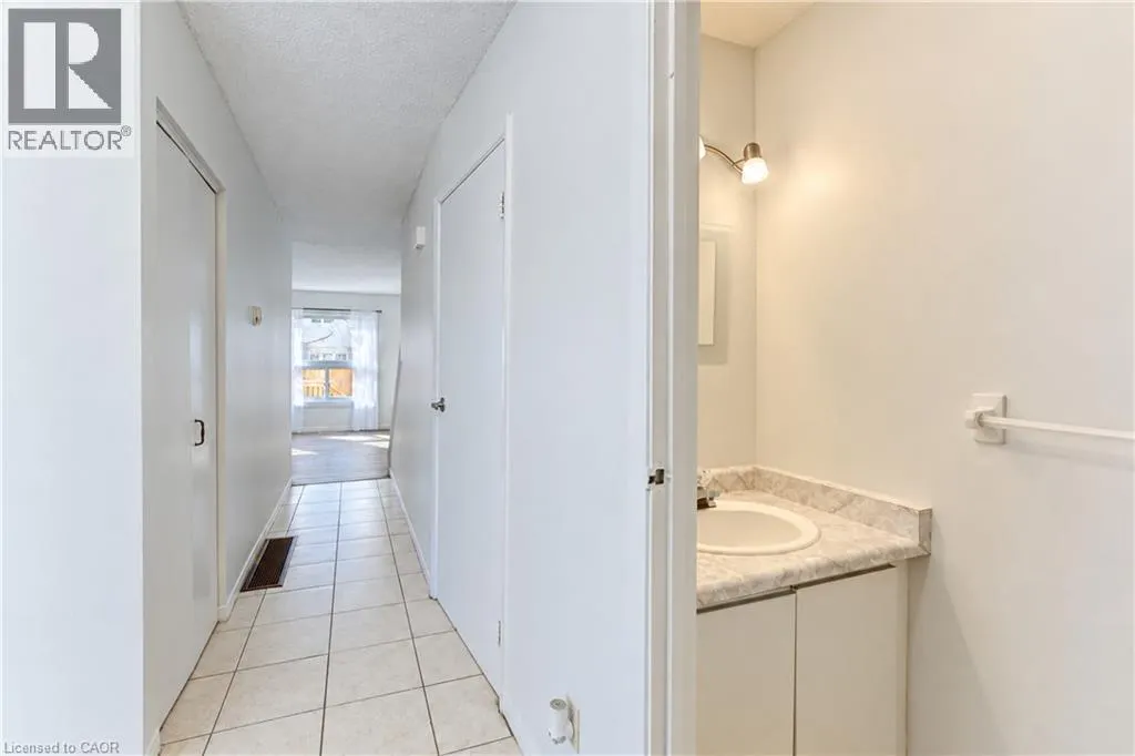 1093 NELLIS Street Unit# 9 #9