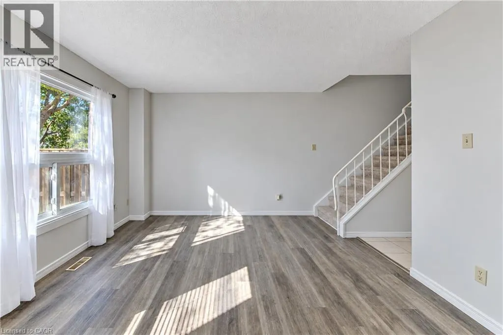 1093 NELLIS Street Unit# 9 #9