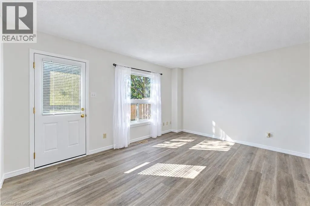 1093 NELLIS Street Unit# 9 #9