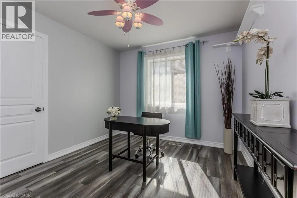 32 GREAT OAK Trail