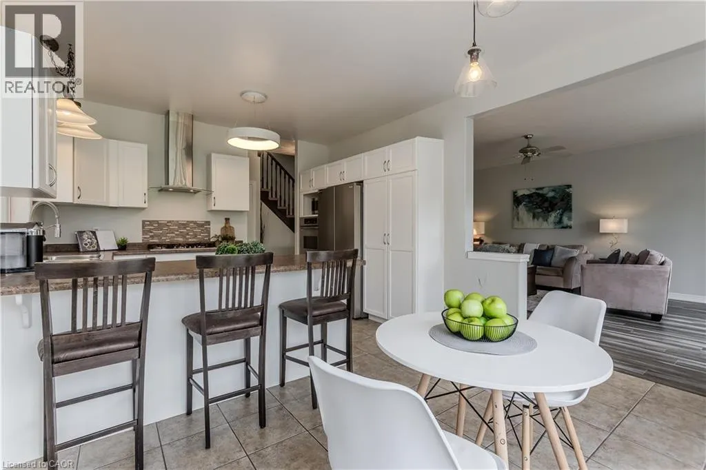 32 GREAT OAK Trail
