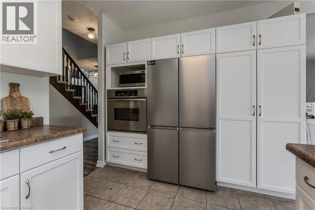 32 GREAT OAK Trail