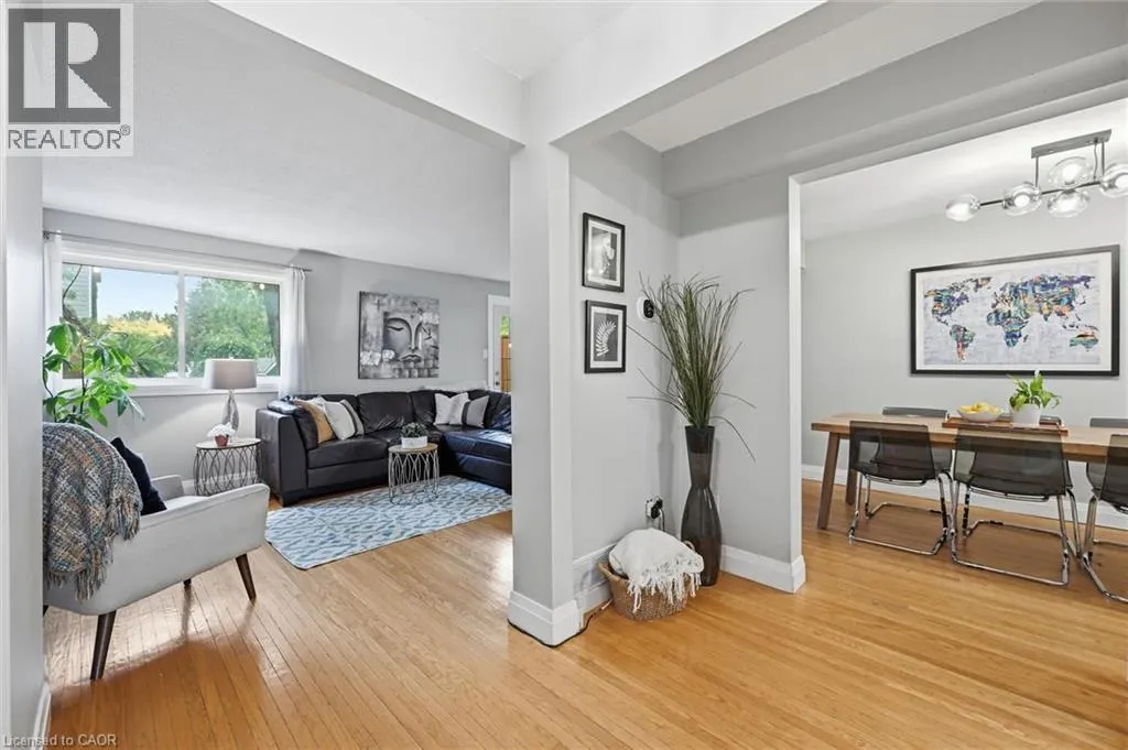 5474 SCHUELLER Crescent