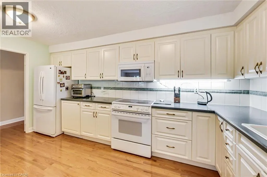 2185 MARINE Drive Unit# 202 #202