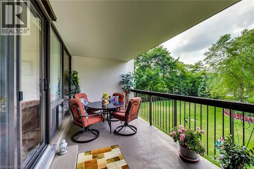 2185 MARINE Drive Unit# 202 #202