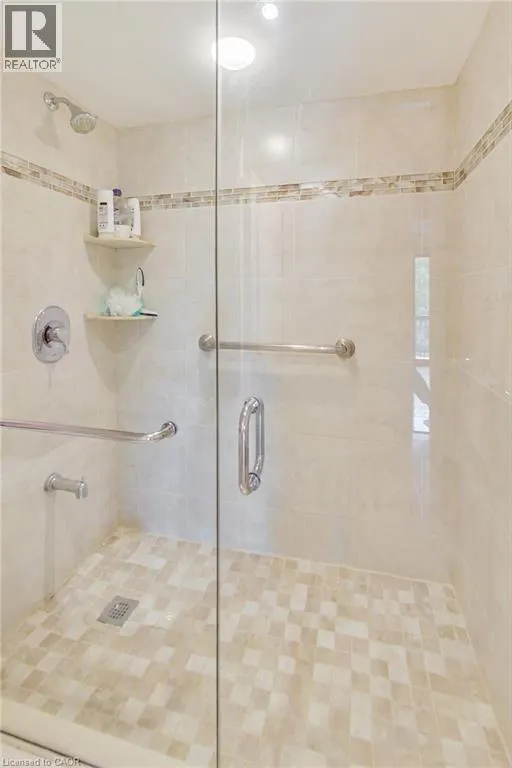 2185 MARINE Drive Unit# 202 #202