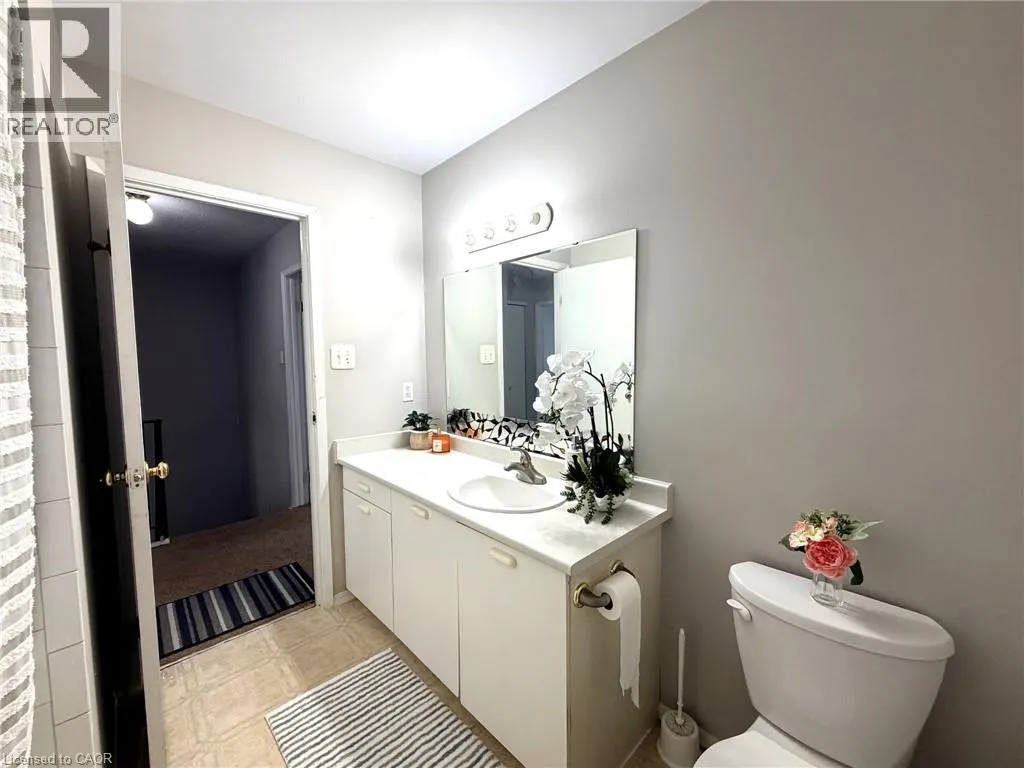 195 FERGUSON Drive Unit# 6 #6