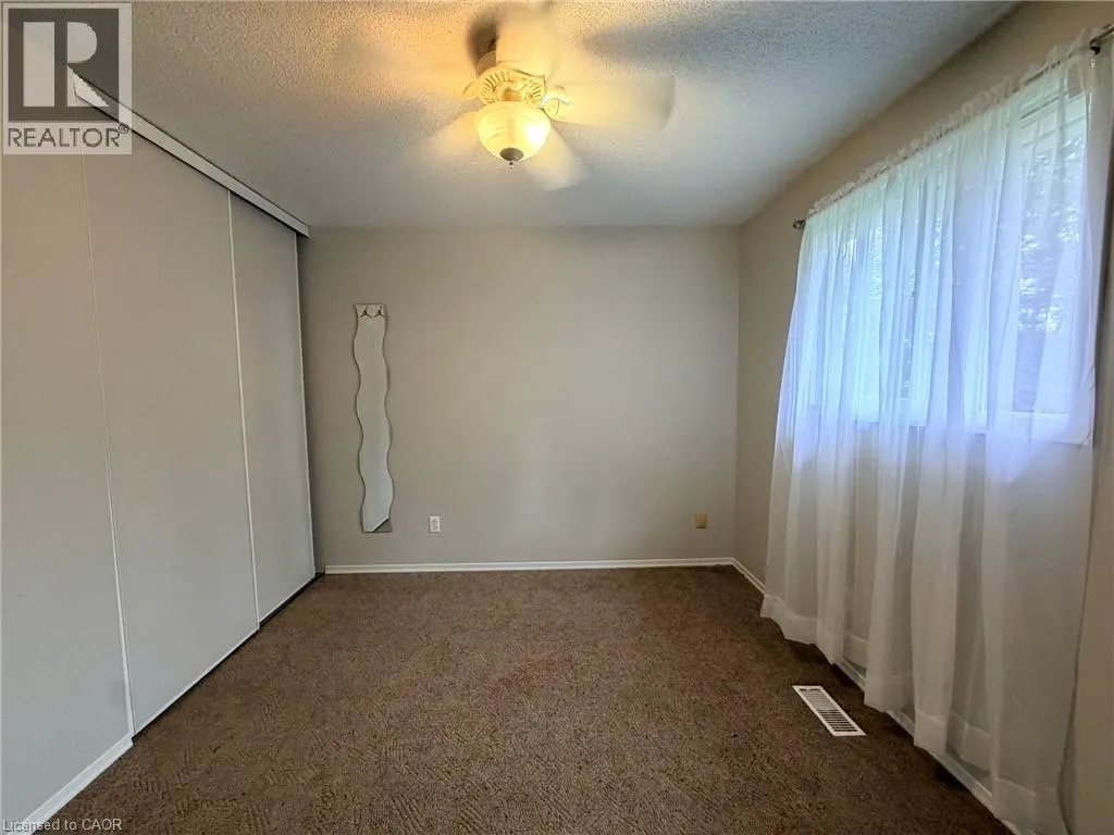 195 FERGUSON Drive Unit# 6 #6