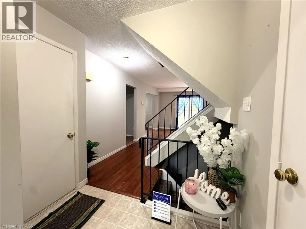 195 FERGUSON Drive Unit# 6 #6