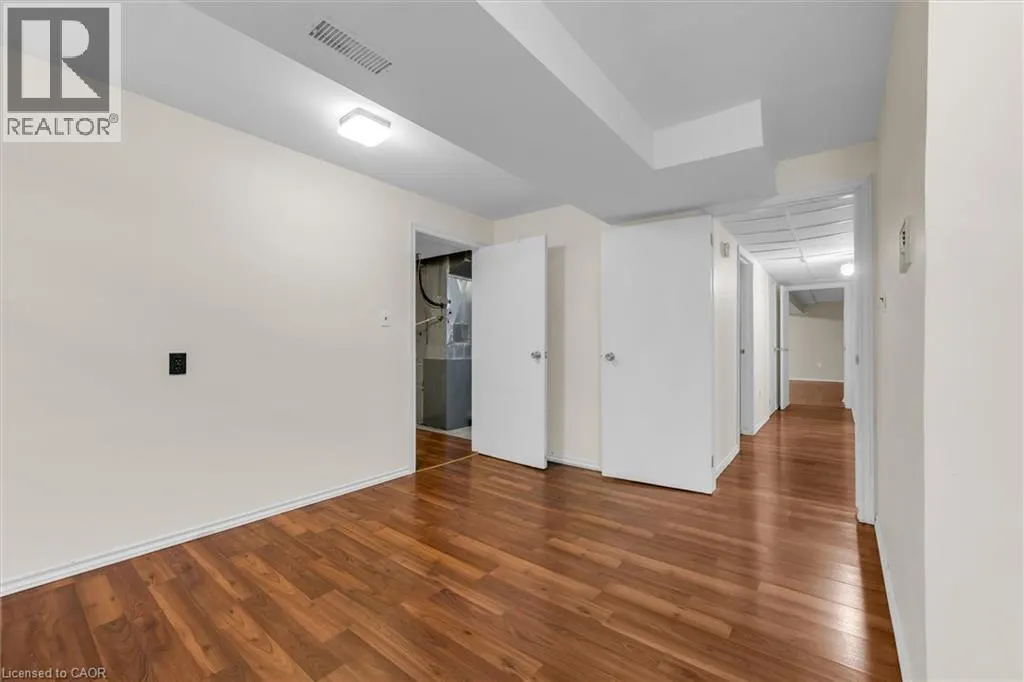 261 LIMERIDGE Road W