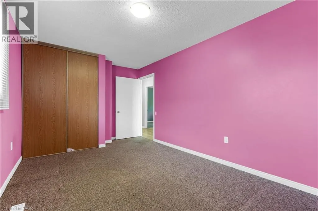 261 LIMERIDGE Road W