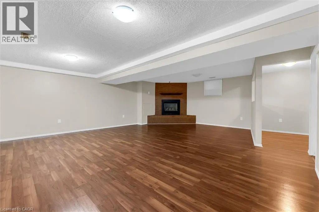 261 LIMERIDGE Road W
